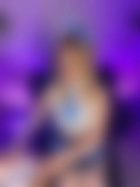 Your favorite schoolgirl by saraa-doll