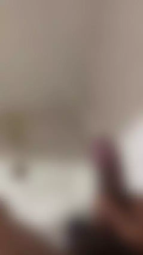 pissing by tevennxxx1