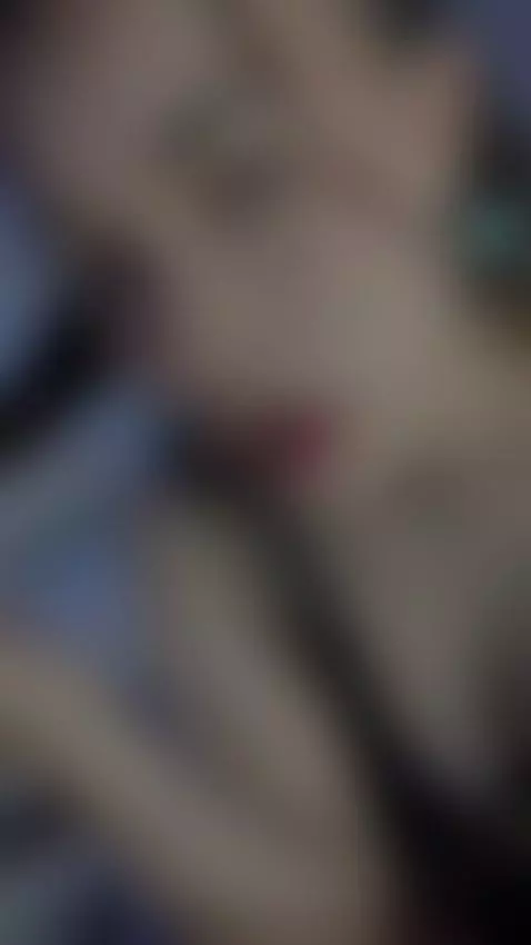 Sensual Latina wants to experiment with your big cock 💦🍆 by hannacollins01