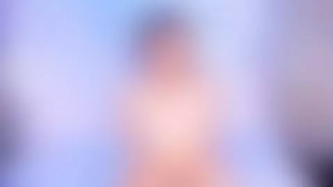 You have ever had an experience with a model like me 😈🔥 by hannacollins01