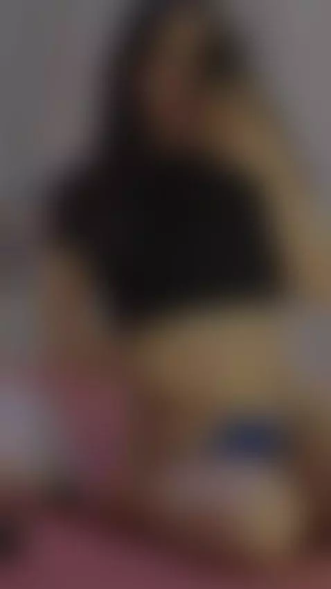 Naughty lustful and eager to be fucked 😈💦 by hannacollins01