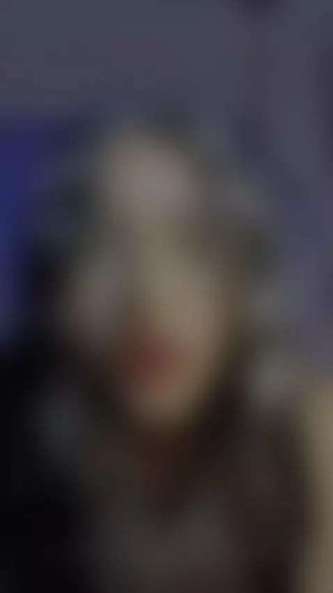 Fill my mouth of your delicious milk 😈💦 by hannacollins01