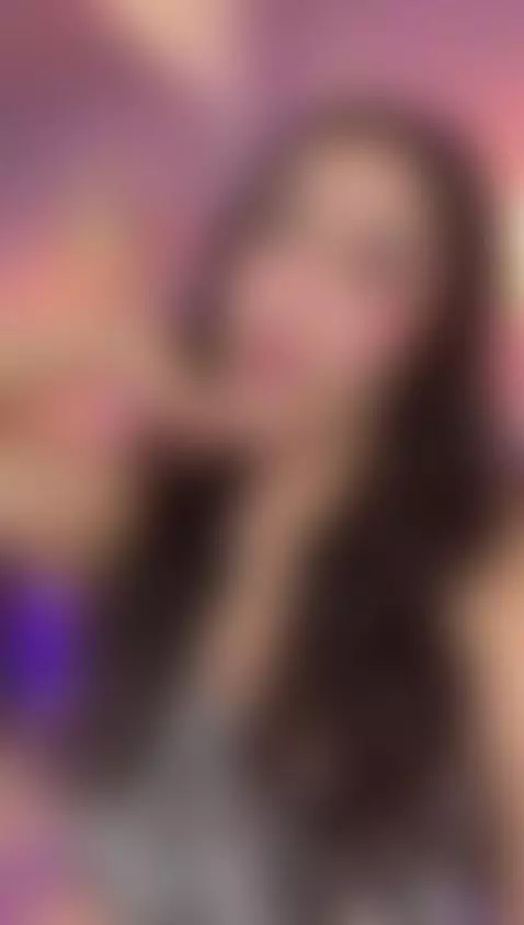 Cutie with a Twist 💗 by alejitadirty