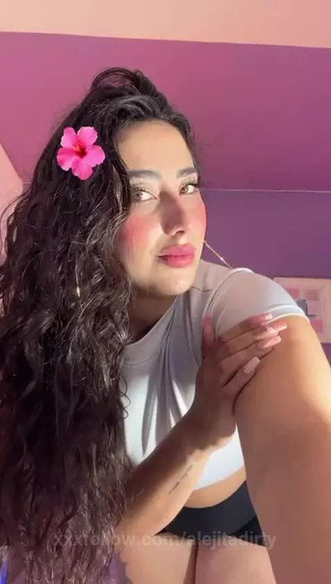 Get lost in my gaze 🔥✨🥰 by alejitadirty