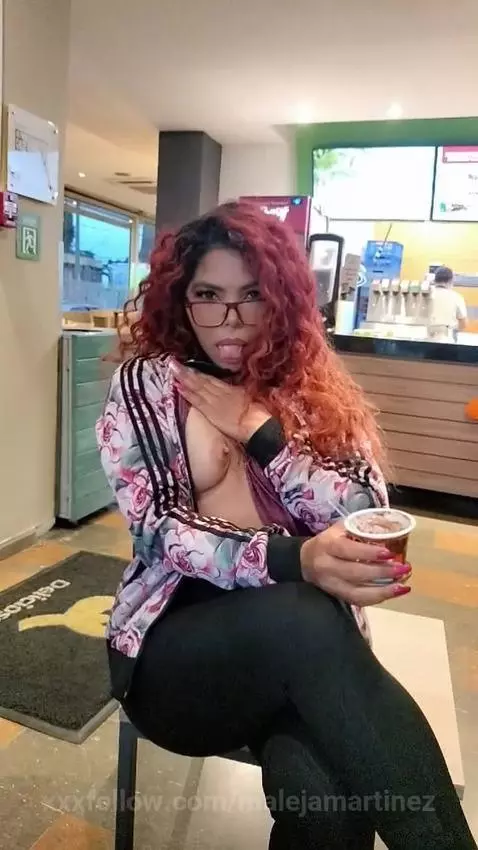 "Un poco de helado, un poco de escándalo… y mucho de mí al a... by malejamartinez