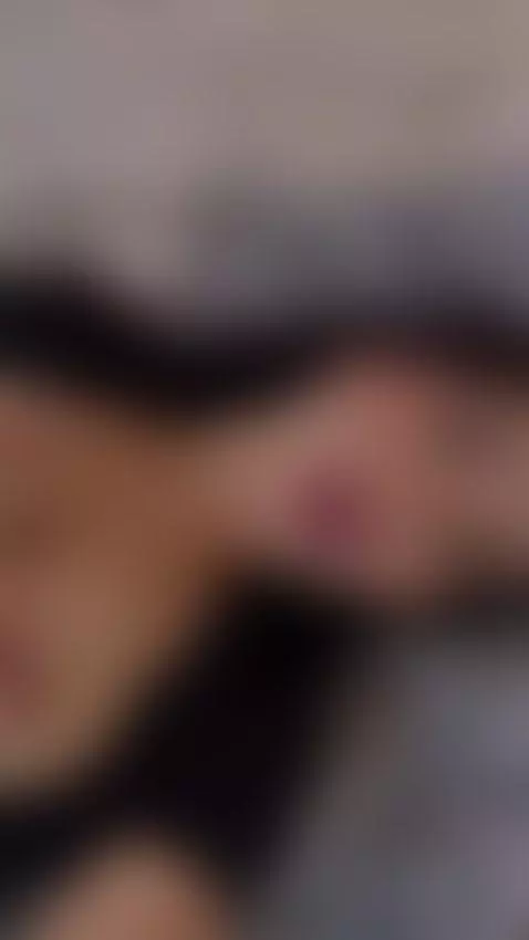 😋🔥 by hellencolton