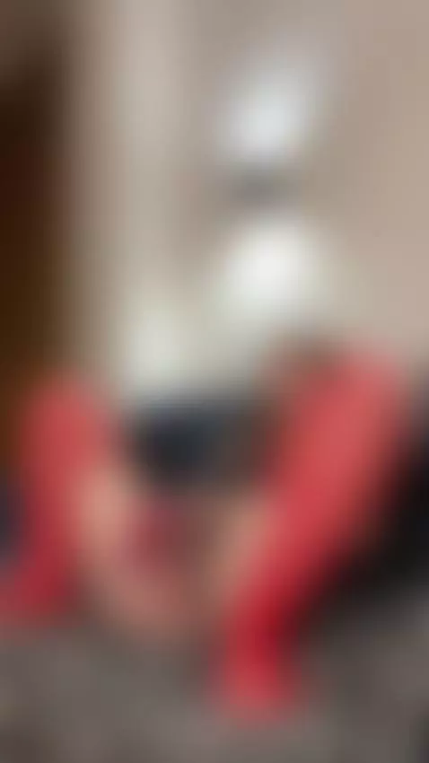 Do you want to relax with me?🤩 by sofiibloom