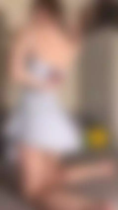 I don’t beg. I command stares 💄 by sofiibloom