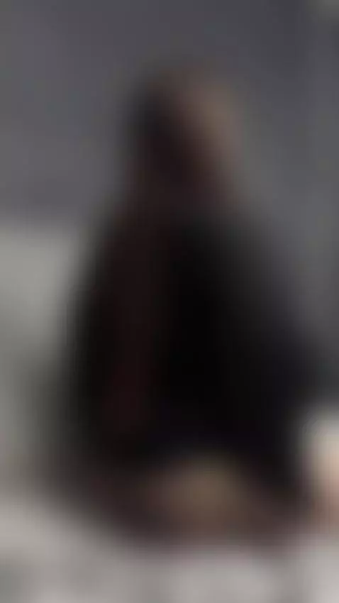 I hope somebody sees me and gets horny by sofiibloom