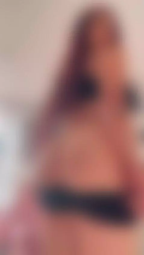 Online every day 12 pm Colombia hour by nicolettebalee