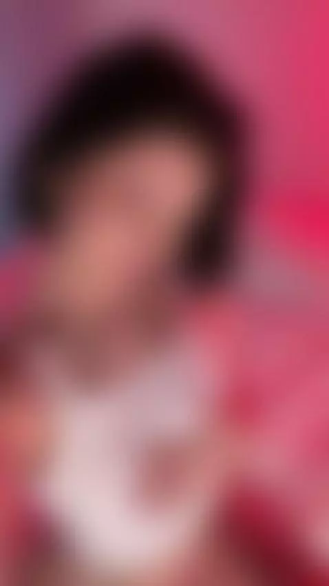 Brunette beauty with an edge you’ll feel 💋
Follow the fire —... by ladydirt