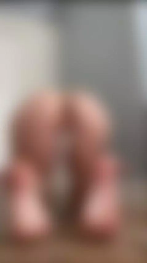 Dark artistry: tattooed curves 🌙 Body as canvas, confident m... by ladydirt