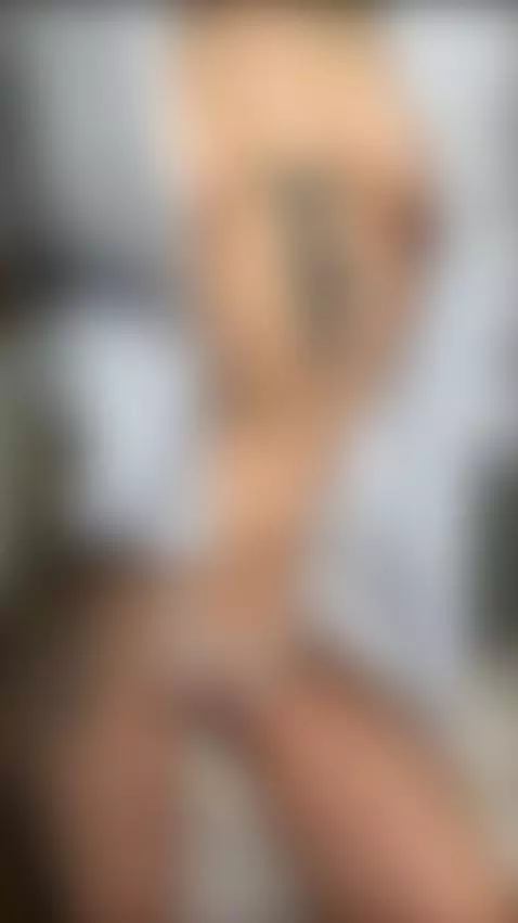 Gentle Hazel Eyes 👯‍♀️ Only Fans in bio! Love chatting with ... by ladydirt