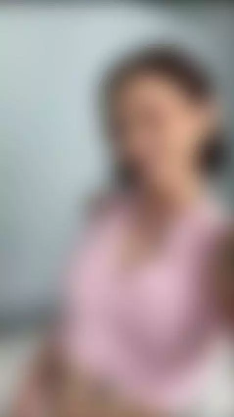 Caring Brunette 🩷
Profile link!
Be part of my cozy world! ❤️ by ladydirt