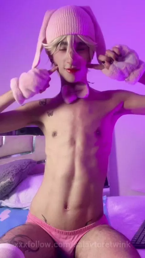 I'm a perverted bunny🫦
#nsfw #femboy #latin #cosplay by salavtoretwink