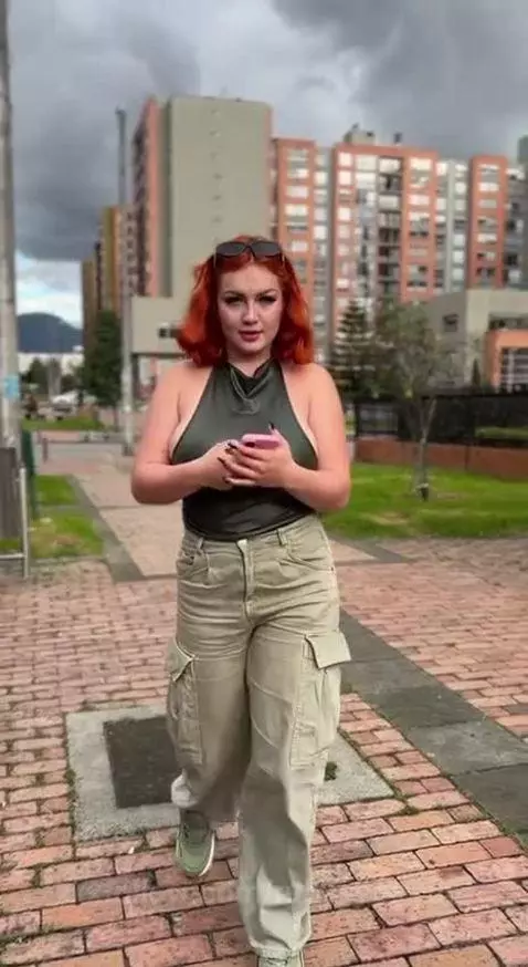 Would you also help me record content on the street? // 
Tú ... by rubyspectrum