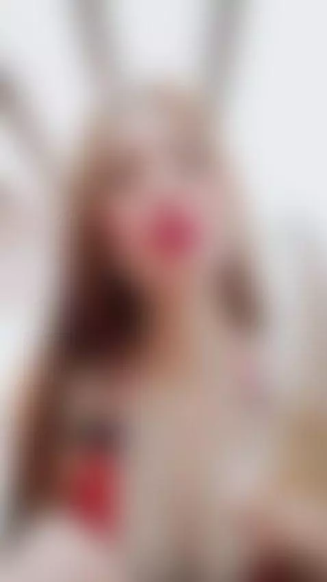 Classic beauty with a modern twist by scarletmore