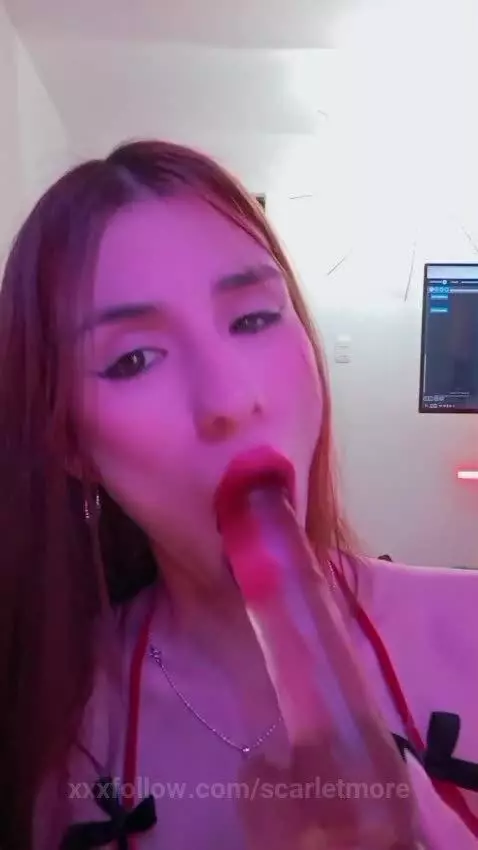 And in my mind , you´re loud by scarletmore