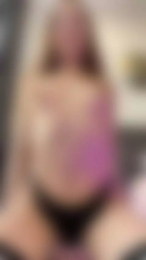 Golden beauty, quiet fire
Slim, graceful, and full of light.... by violavirg1n