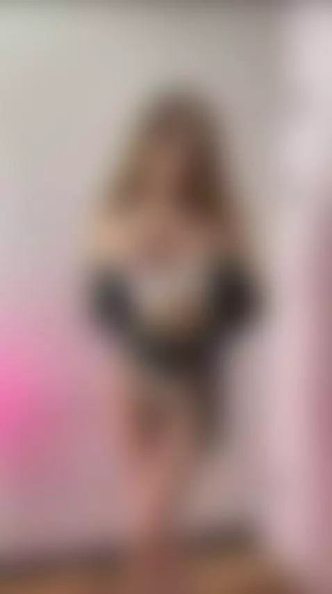 Blonde beauty, light touch, heavy effect 💋
Want more? Tap th... by violavirg1n