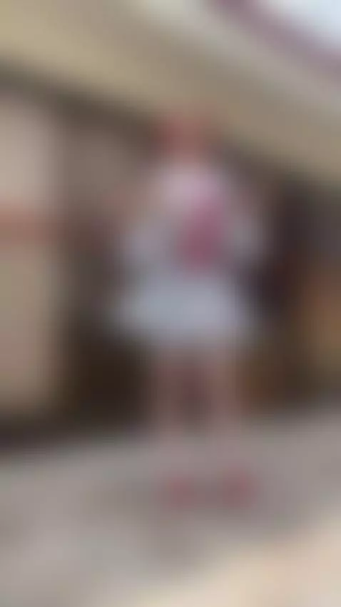 “Let’s turn strangers into friends and moments into memories... by miahertz