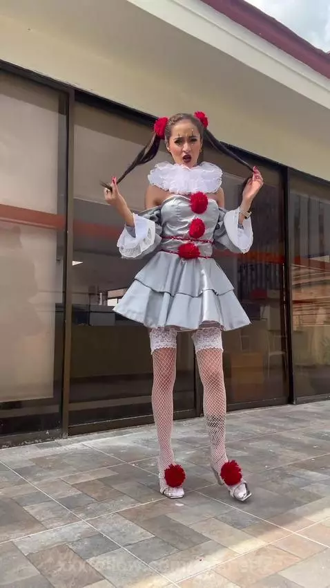 “Let’s turn strangers into friends and moments into memories... by miahertz