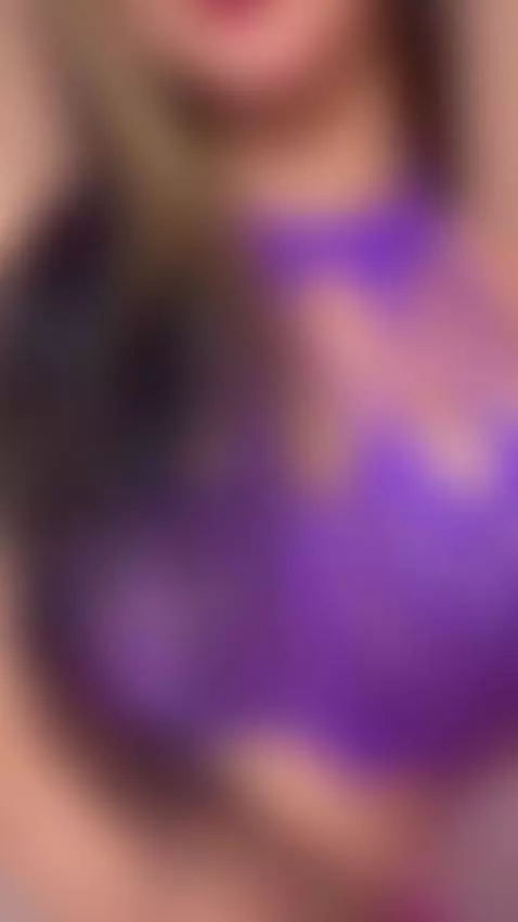 “Collecting little moments that feel like sunshine.” 💫🍀⚡️💎 by miahertz