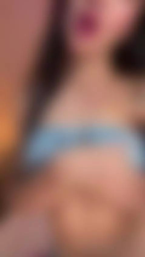 Watch closely — the details are dangerously tempting. 😈😘✨ by miahertz