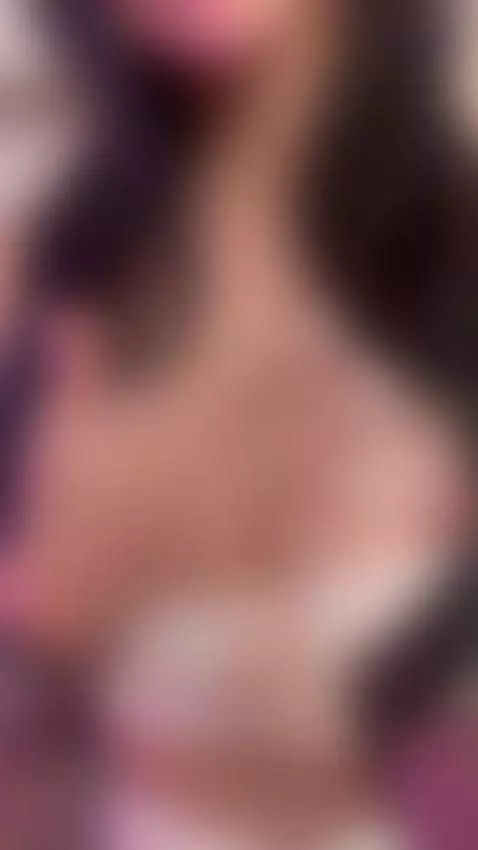 I enjoy being the thought you can’t shake off. ✨🍀💫 by miahertz