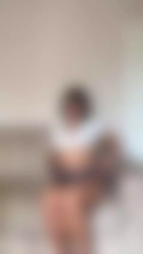 This angle is just for your hungry eyes 👀 by sarahheizel