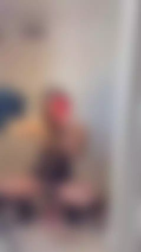 Just me, my lingerie… and these naughty moves. 🔥💋 by igenesis13