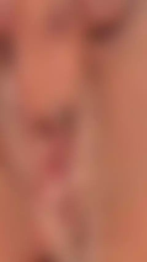 rubbing my pussy 🍓😘🍦 by lunashea2