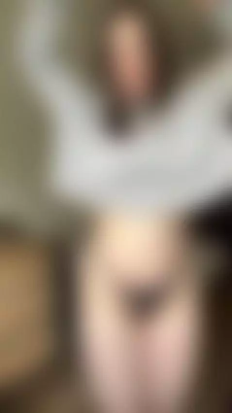 Showing off my petite body by vimelody