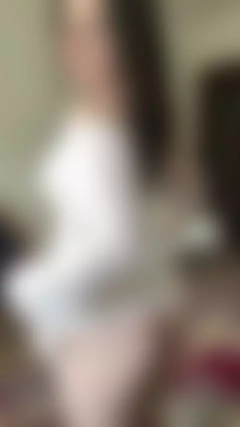 Showing off my petite body by vimelody