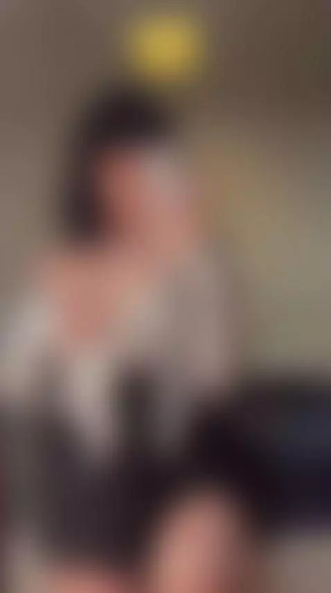 Would you resist the temptation to fuck me? 🩷 by hannadrips