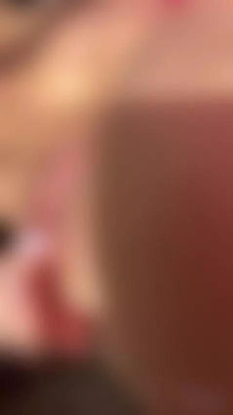 The pussy is all wet with excitement! Subscribe to her - lin... by mialovevip