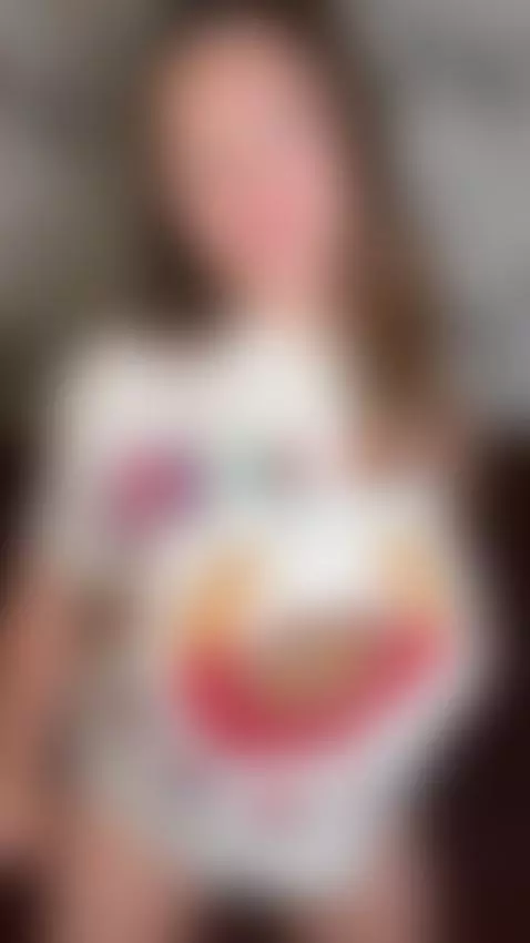 Red beast gets a lot of looks! Onlyfans in bio! 😉 by mialovevip