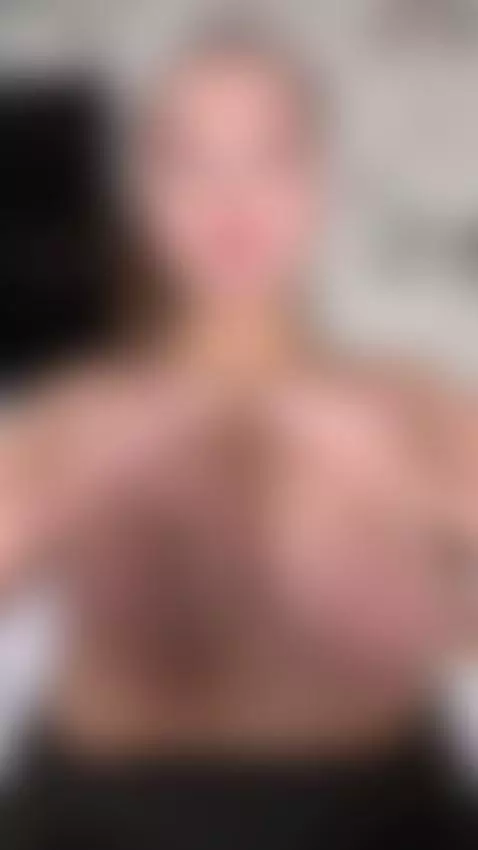 A lot of love here, link to more in the bio! 🤩 by mialovevip