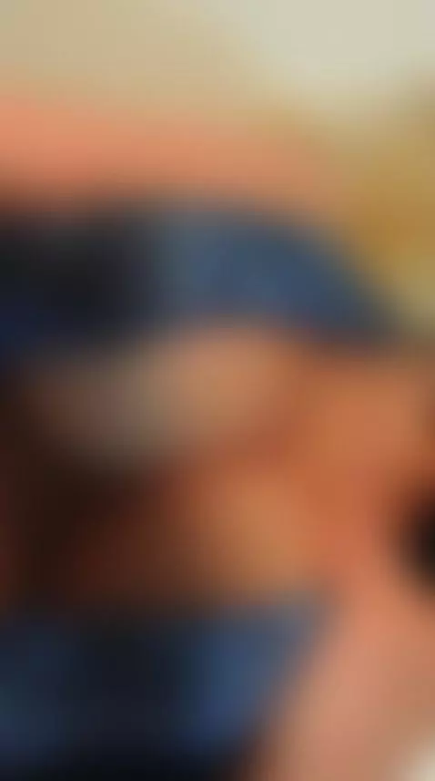 que rico es cuando me paso la mano por todo mi cuerpo pensan... by vhaleryoficial