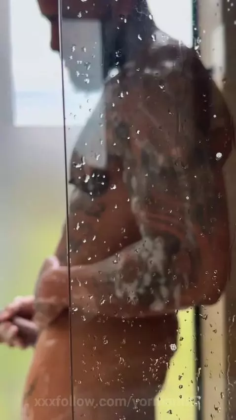Shall we shower together? 
INSTAGRAM: yormanfit7 by yormanfit7