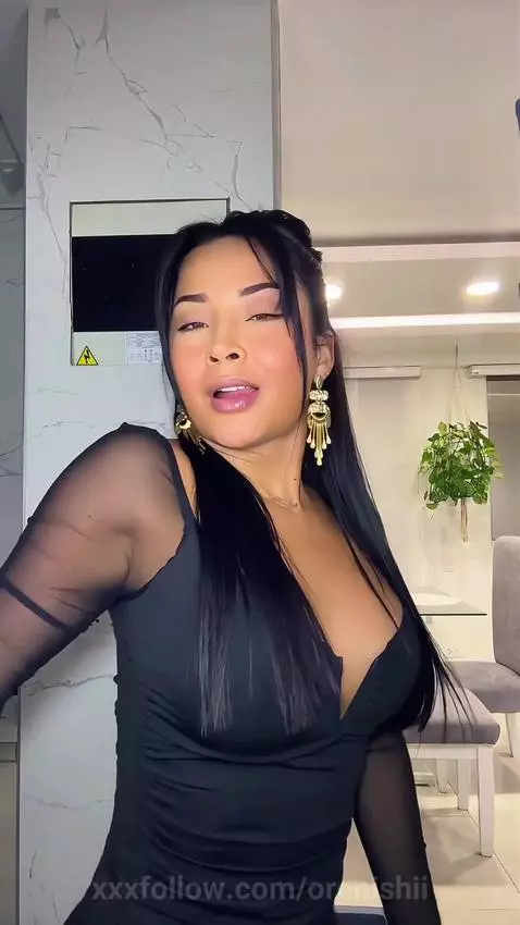 sugar on my tongue 🤤 by orenishii