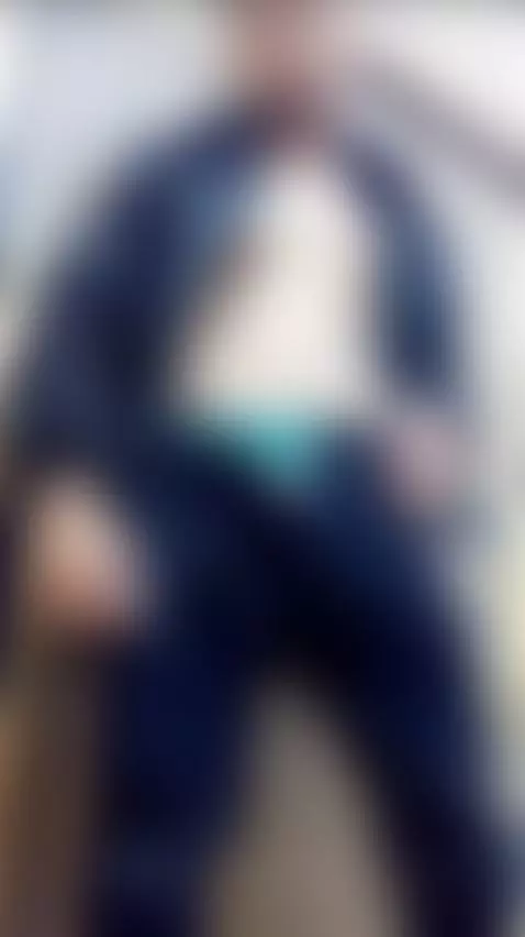 Come kiss my abs and turn me on by zeldasmithxx