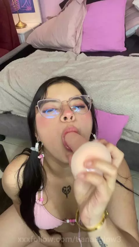 i lobe suck your cock 😳🫦 by tianaaglow3