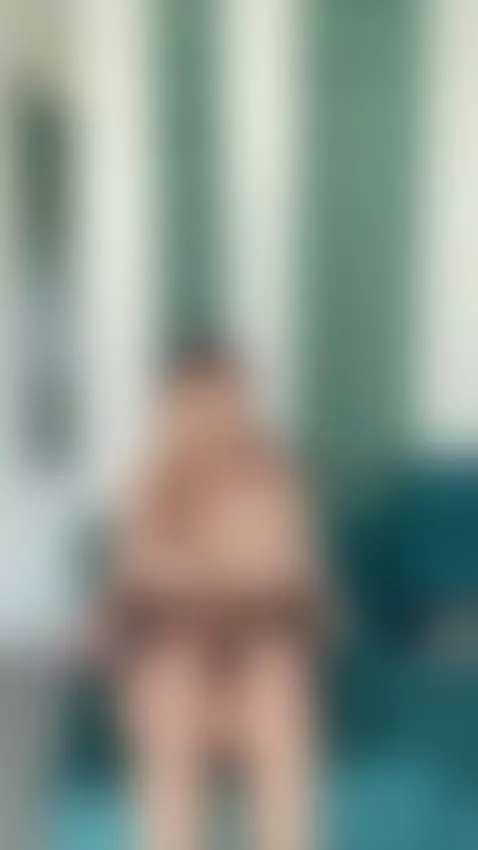 Natural very big tits on this curvy teen jiggling uncontroll... by sakuramoon