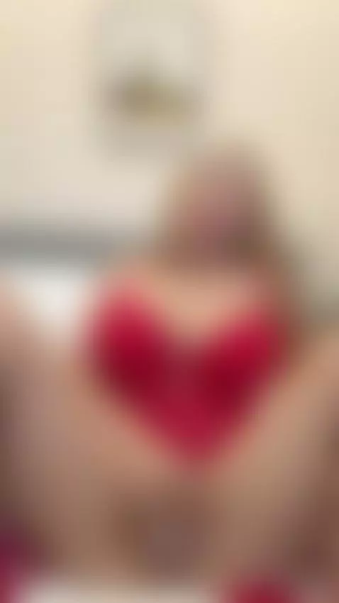 Red lingerie wet pussy and long blonde hair in a raw open po... by sakuramoon