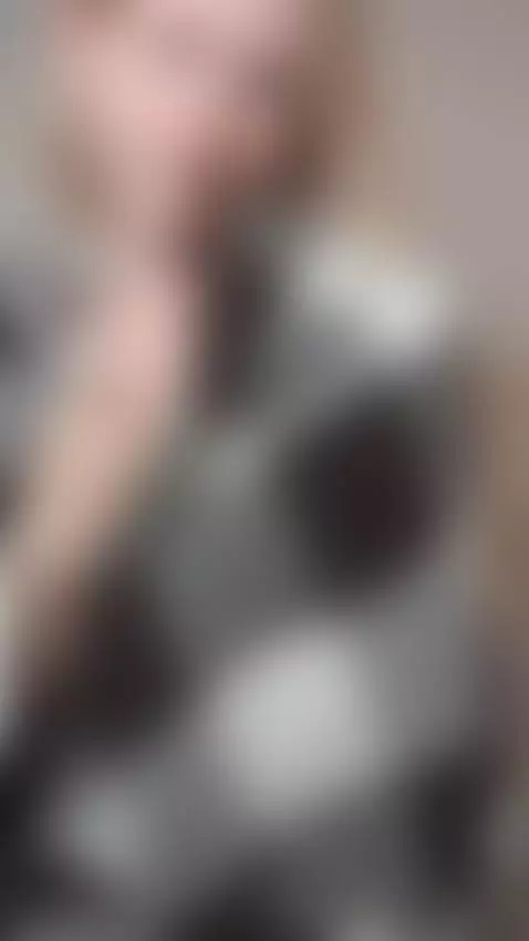 The more you look, the more I want to show 💋 by milapixie