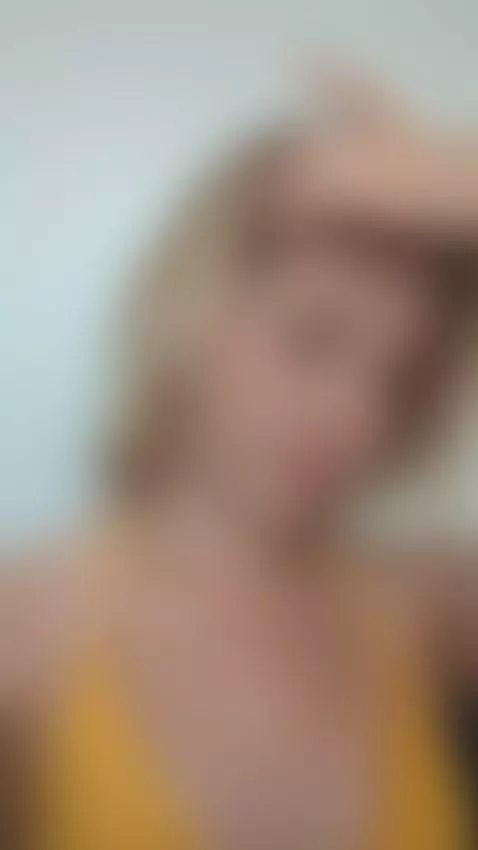 I told myself “just a quick one”… I lied 😈 by milapixie