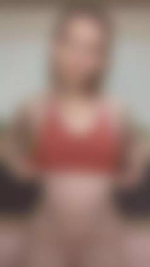 I like it when you can’t take your eyes off me 😘💫 by milapixie