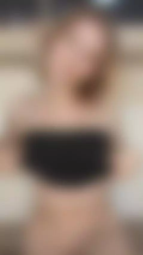 I dream of your hands exploring me 💭💋 by milapixie