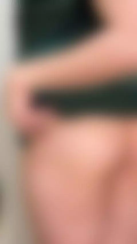 My giggles got replaced with moans hehe~ 😳💋 by milapixie